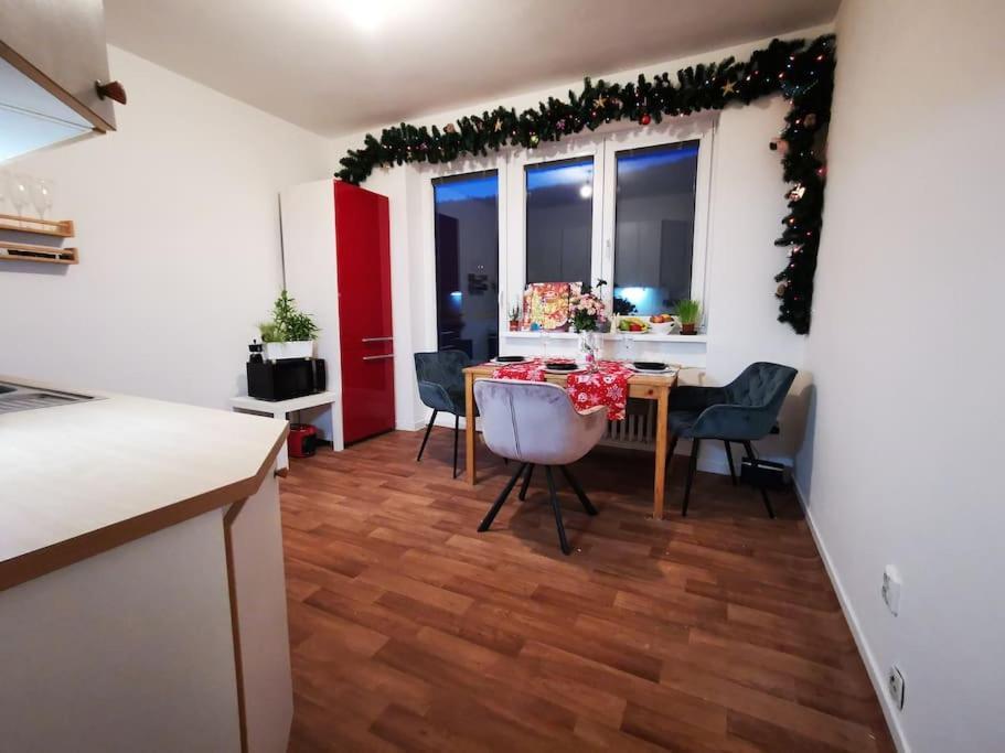 דירות ברנו Cely Apartman Podlesi 54M2 S Dvema Balkony A S Novou Manzelskou Posteli, Zatim Neni Na Fotkach מראה חיצוני תמונה